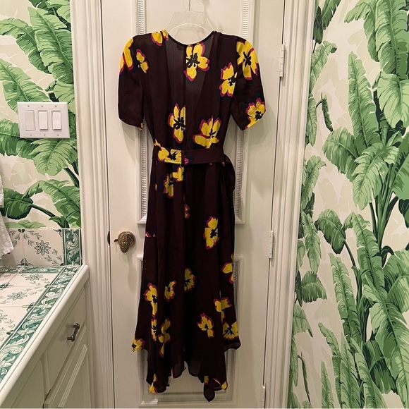 A.L.C. Claire Floral Print Midi Wrap 100% Silk Dress Size 4 - Picture 10 of 11
